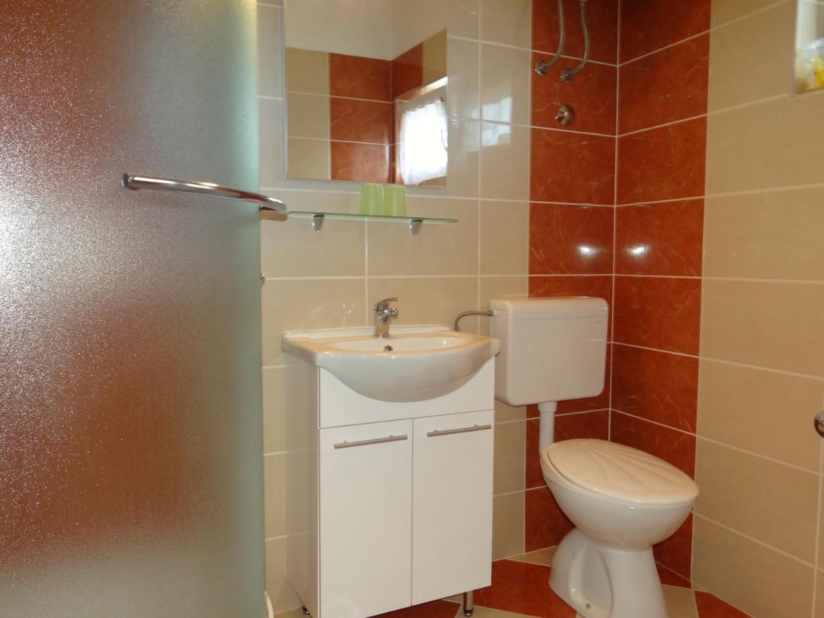 Sanja Apartment *