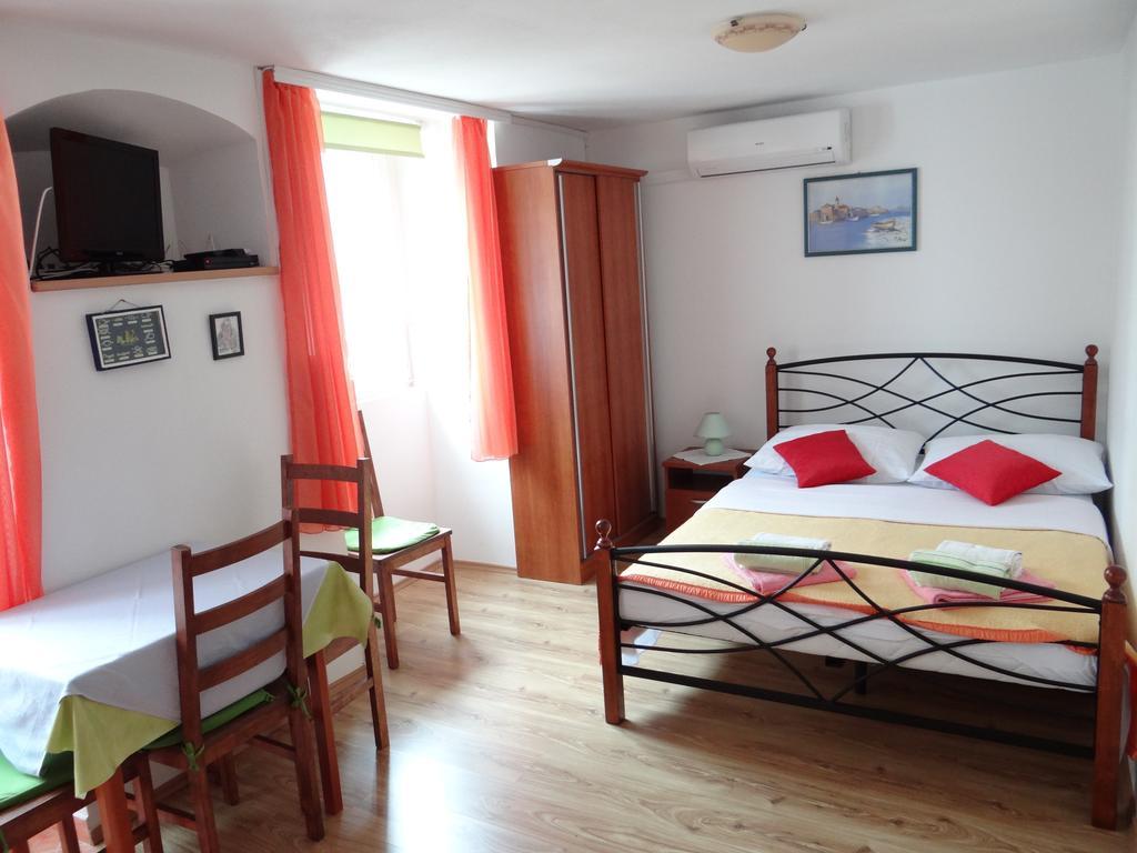 Apartment Sanja *
