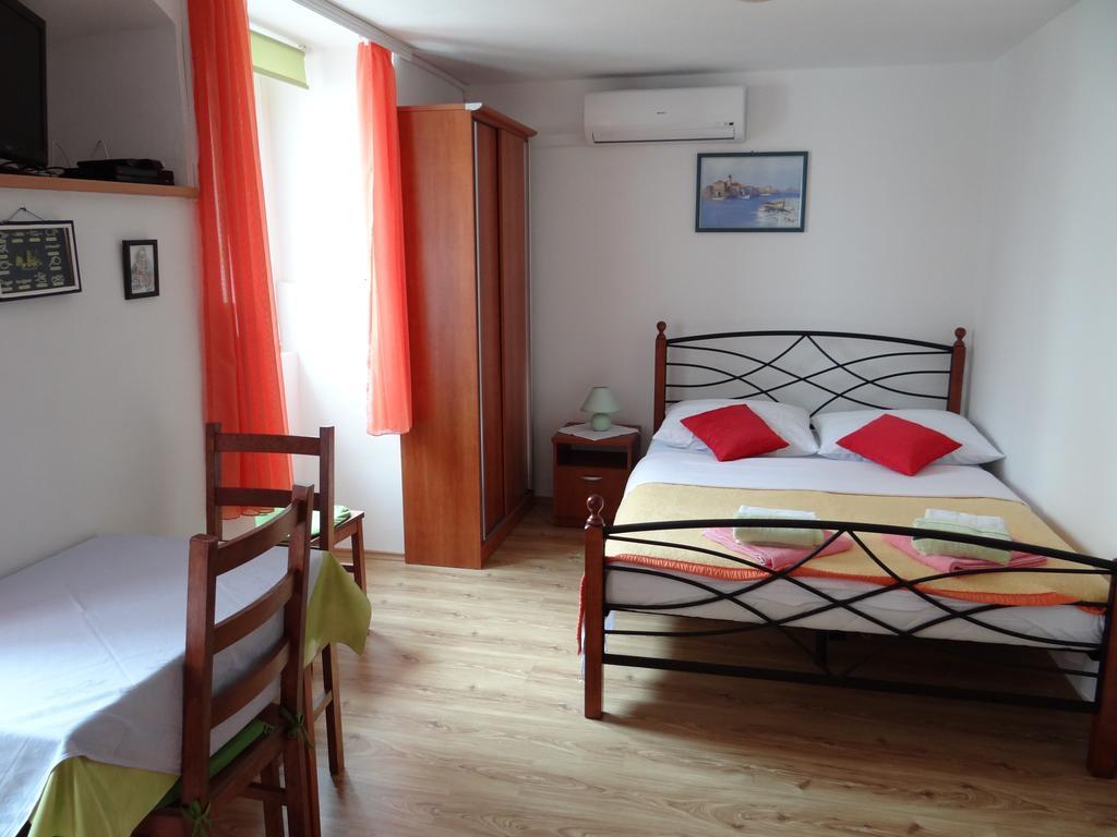Sanja Apartment *